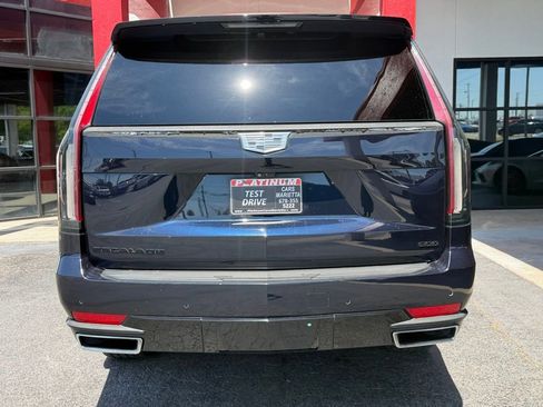 Used 2021 Cadillac Escalade Premium Luxury w/ LPO, Illumination Package AWD/4WD image 8