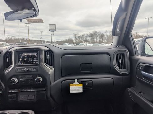 New 2026 GMC Sierra 1500 Pro w/ Pro Value Package image 4