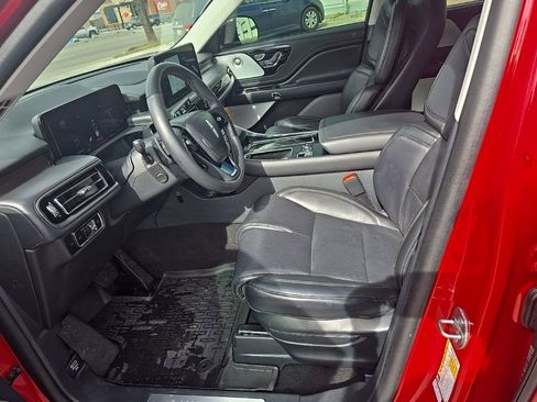 Used 2025 Lincoln Aviator Reserve w/ Equipment Group 201A image 12