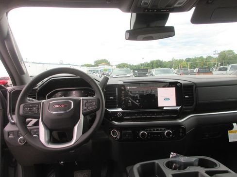 New 2026 GMC Sierra 3500 SLE w/ SLE Value Package AWD/4WD image 14