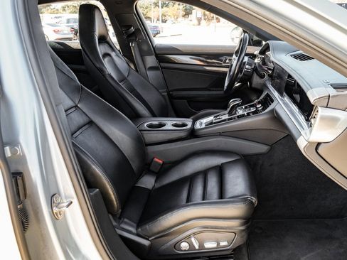 Used 2018 Porsche Panamera 4 AWD/4WD image 27