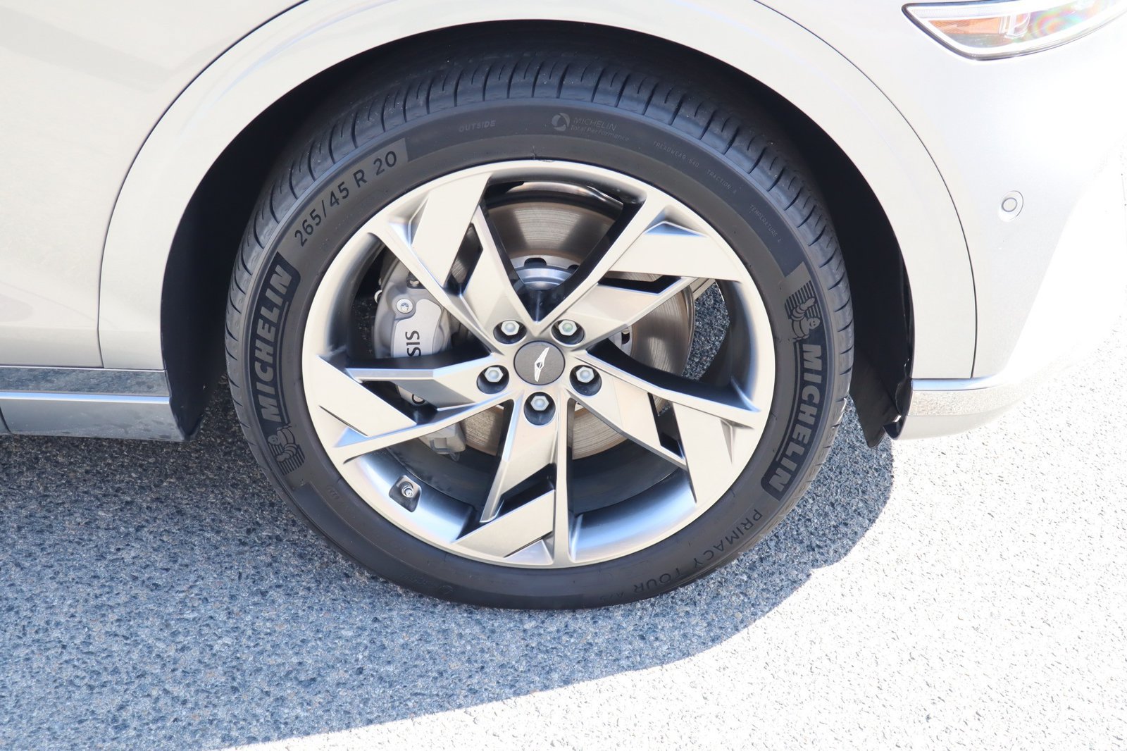 Used 2025 Genesis Electrified GV70 AWD/4WD image 10