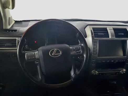 Used 2018 Lexus GX 460 Premium w/ Premium Package AWD/4WD image 17