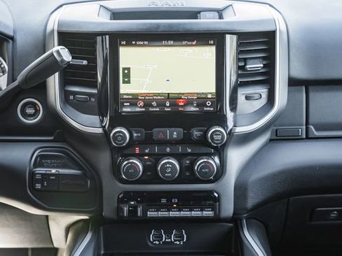 Used 2021 RAM 5500 4x4 Crew Cab image 33