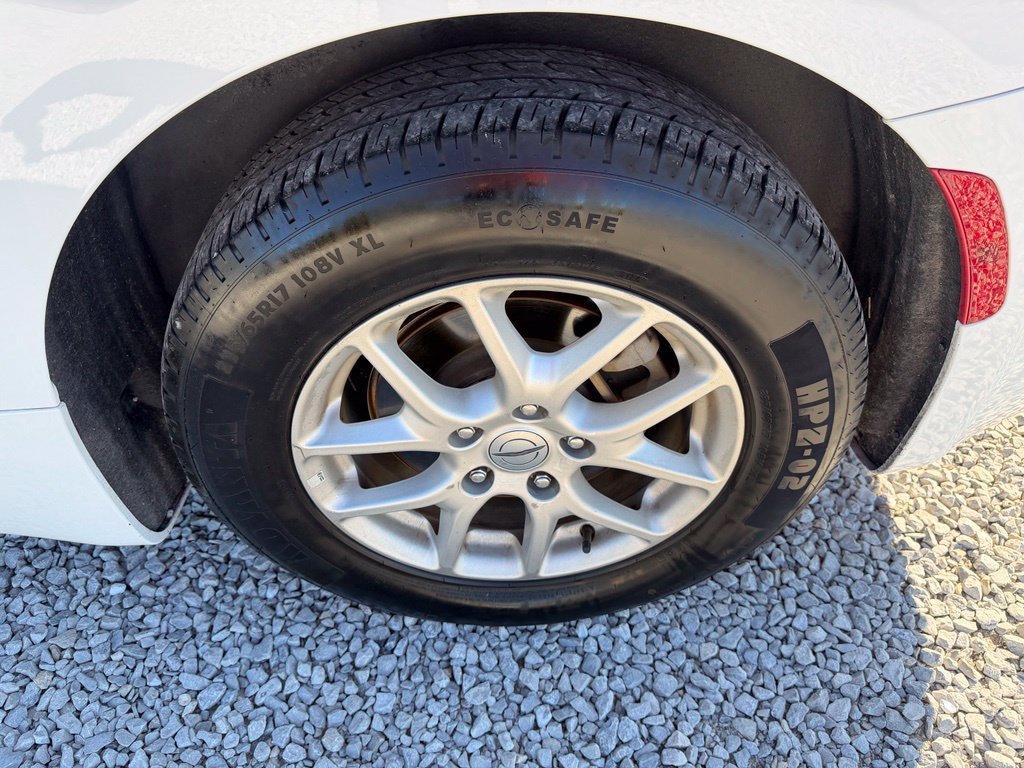 Used 2025 Chrysler Pacifica Select FWD image 20