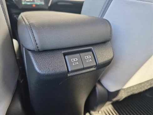 Used 2021 Toyota Prius Prime Limited FWD image 17