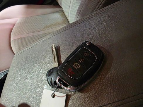 Used 2017 Hyundai Sonata Sport FWD image 10