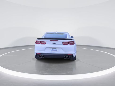 Used 2020 Chevrolet Camaro LT w/ Technology Package RWD image 7