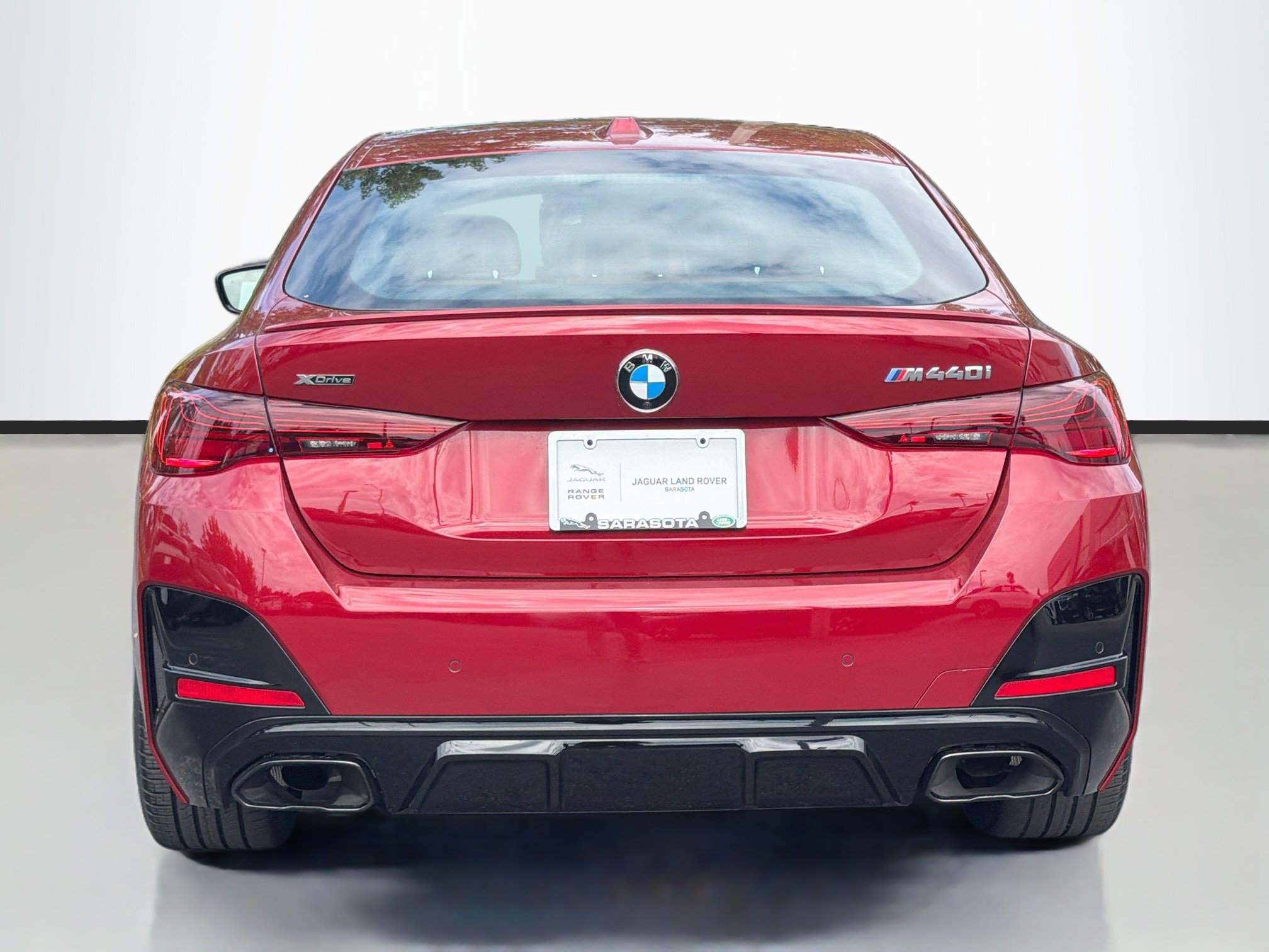 Used 2025 BMW 440i xDrive AWD/4WD image 4