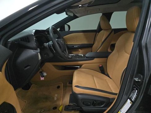 Used 2023 Lexus RZ 450e Premium image 7