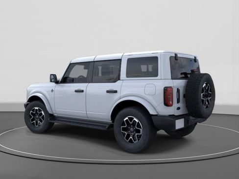 New 2026 Ford Bronco Outer Banks AWD/4WD image 4