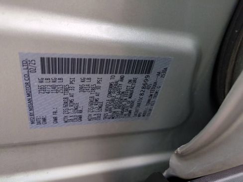 Used 2025 Nissan Rogue SV image 31