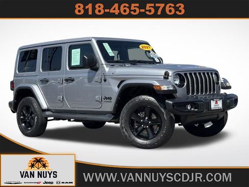 Used 2021 Jeep Wrangler Unlimited Sahara AWD/4WD image 1