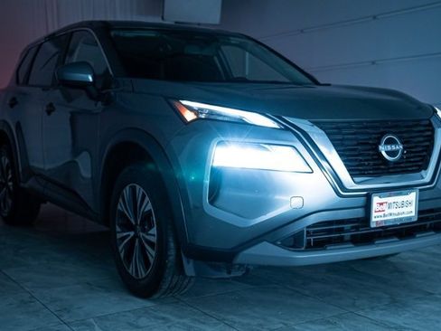 Used 2023 Nissan Rogue SV image 36