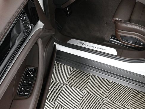 New 2026 Porsche Panamera image 8
