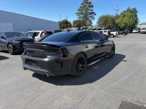 Used 2016 Dodge Charger SRT Hellcat w/ Harman/Kardon Audio Group image 7
