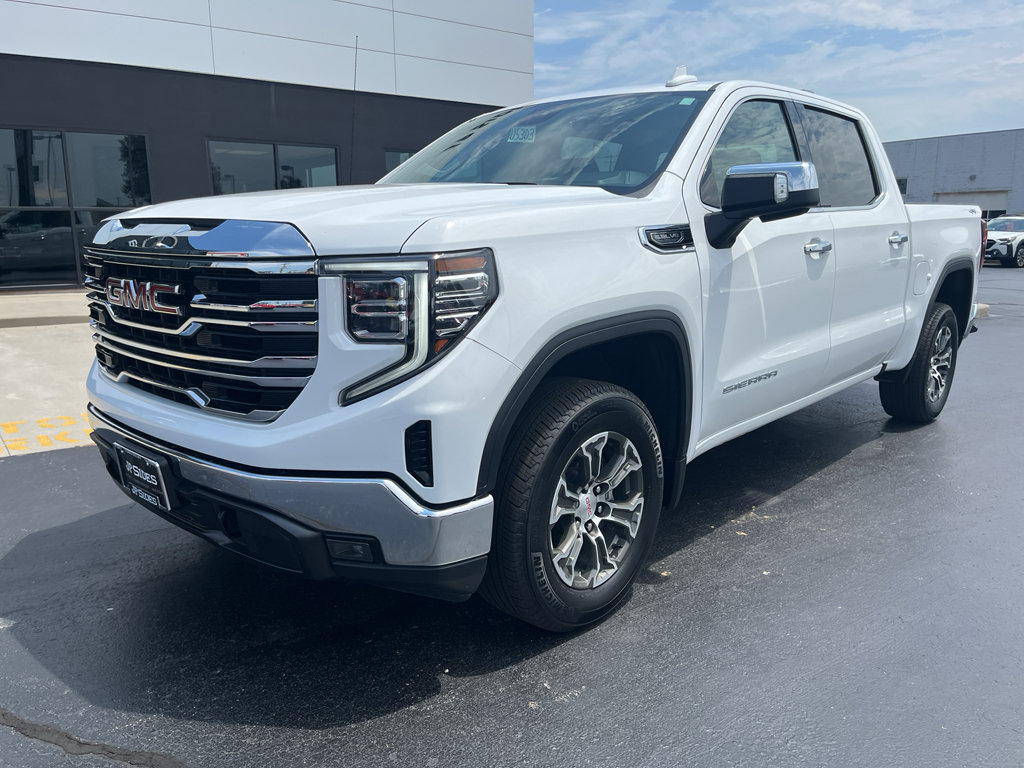 Used 2026 GMC Sierra 1500 SLT AWD/4WD image 4
