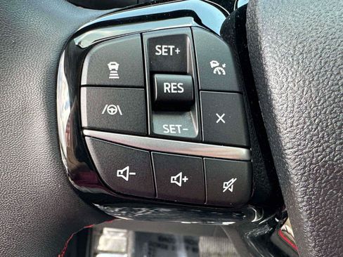 Used 2022 Ford Escape SEL w/ SEL Stealth AWD Package image 17