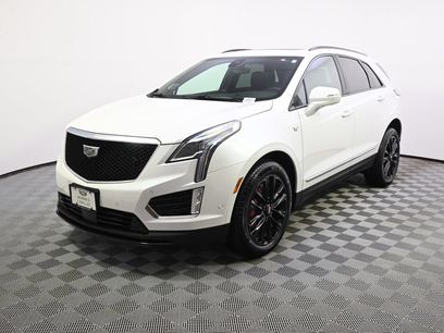New 2025 Cadillac XT5 Sportv w/ LPO, Red Accent Package