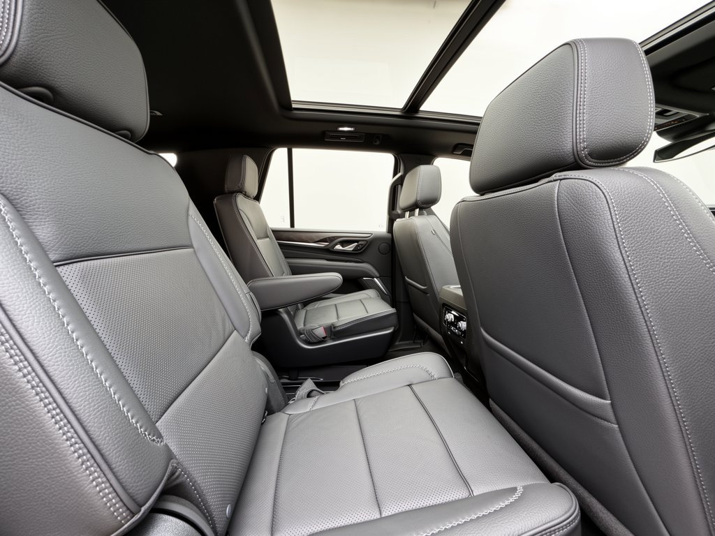 Used 2024 GMC Yukon Denali AWD/4WD image 23