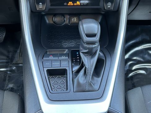 Certified 2025 Toyota RAV4 XLE FWD image 18