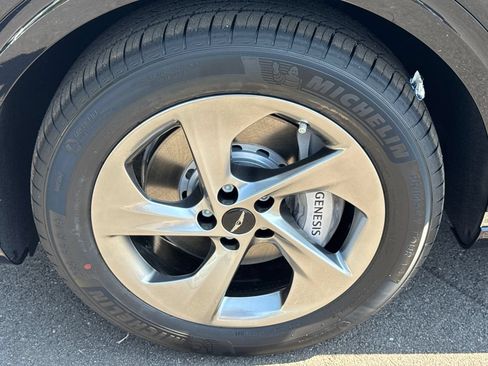 New 2026 Genesis GV70 2.5T Advanced AWD/4WD image 11
