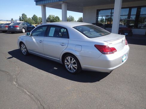 Used 2008 Toyota Avalon Touring image 3