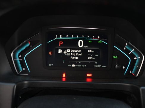 Used 2018 Honda Odyssey Elite image 48