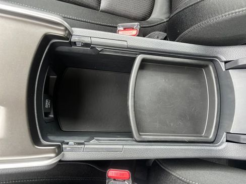 Used 2019 Honda Accord LX image 24
