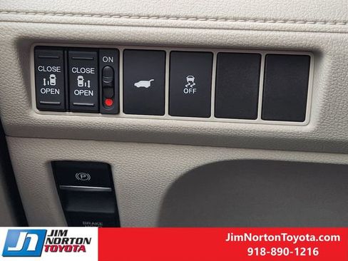 Used 2025 Honda Odyssey EX-L image 22