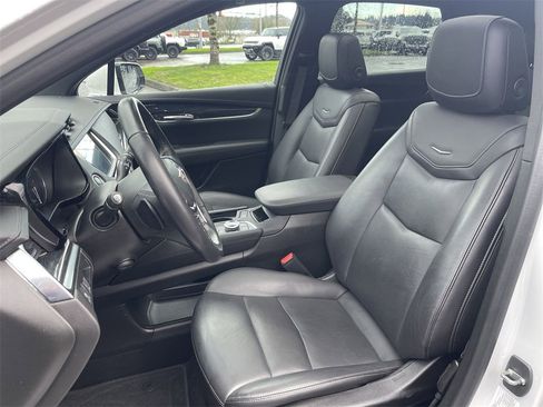 Used 2022 Cadillac XT5 Premium Luxury image 19
