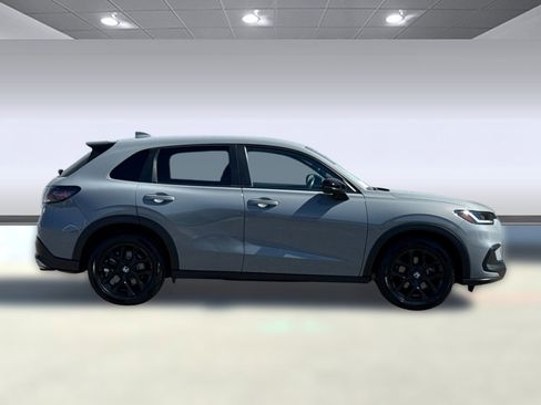 Used 2024 Honda HR-V Sport image 7