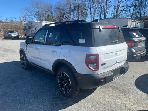 New 2025 Ford Bronco Sport Outer Banks w/ Outer Banks Tech Package+ image 17