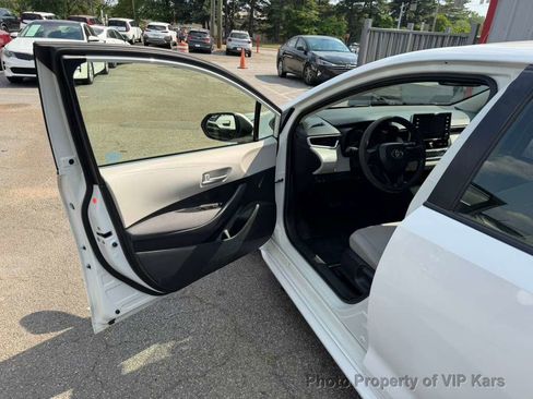 Used 2021 Toyota Corolla LE FWD image 9