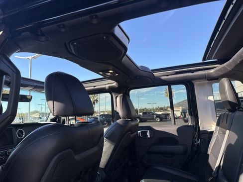 Used 2022 Jeep Wrangler Unlimited Rubicon 4xe w/ Safety Group image 18