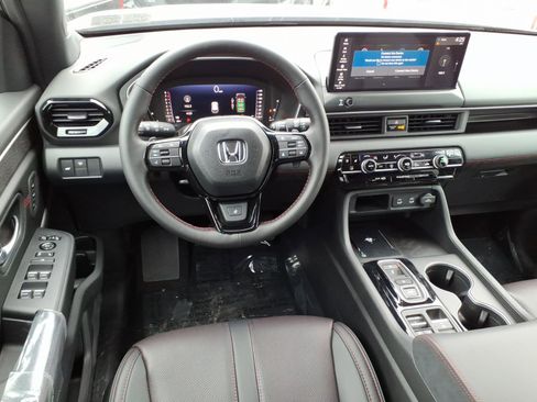 New 2026 Honda Pilot Black Edition image 6