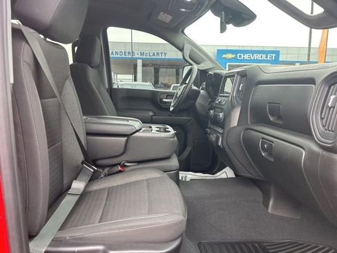 Used 2024 Chevrolet Silverado 2500 Custom w/ Custom Value Package image 32