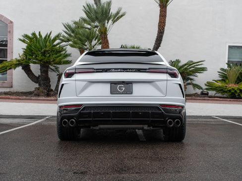 Used 2019 Lamborghini Urus image 4