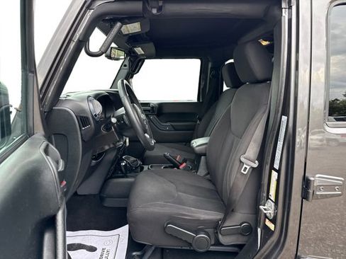 Used 2018 Jeep Wrangler Unlimited Sport S AWD/4WD image 10