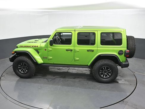 Used 2025 Jeep Wrangler Unlimited Rubicon AWD/4WD image 37
