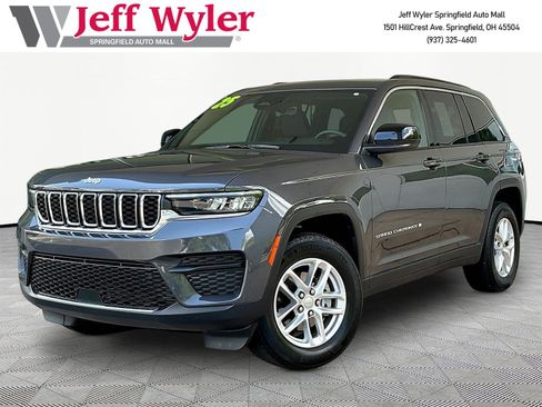 Used 2025 Jeep Grand Cherokee Laredo X AWD/4WD image 1