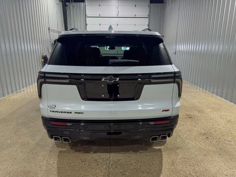 Used 2026 Chevrolet Traverse RS AWD/4WD image 4