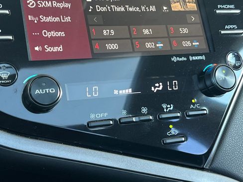 Certified 2020 Toyota Camry XSE image 24