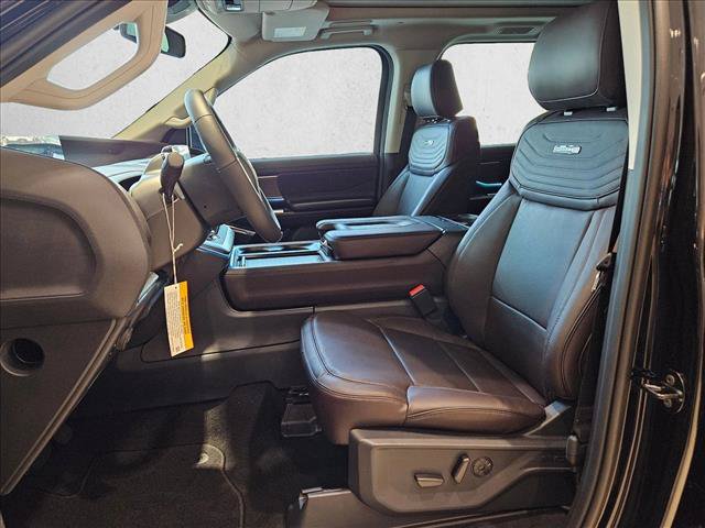 New 2025 Ford Expedition Platinum w/ Platinum Ultimate Package AWD/4WD image 4