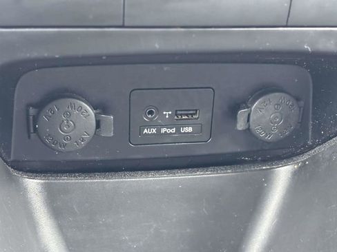 Used 2013 Kia Sorento LX image 16