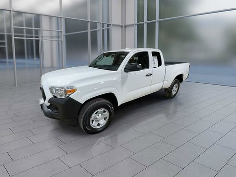 Certified 2023 Toyota Tacoma SR image 4
