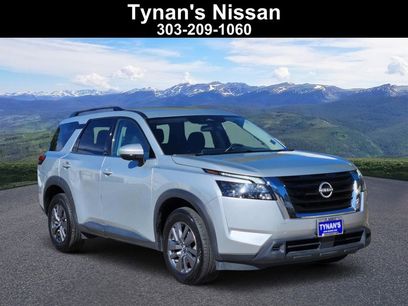 Used 2025 Nissan Pathfinder SV