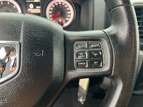 Used 2015 RAM 1500 Express image 33