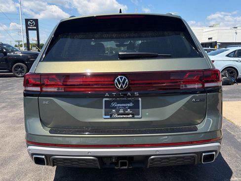 New 2026 Volkswagen Atlas Peak Edition AWD/4WD image 3