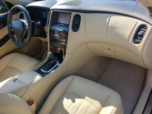 Used 2017 INFINITI QX50 2WD w/ Premium Plus Package image 40